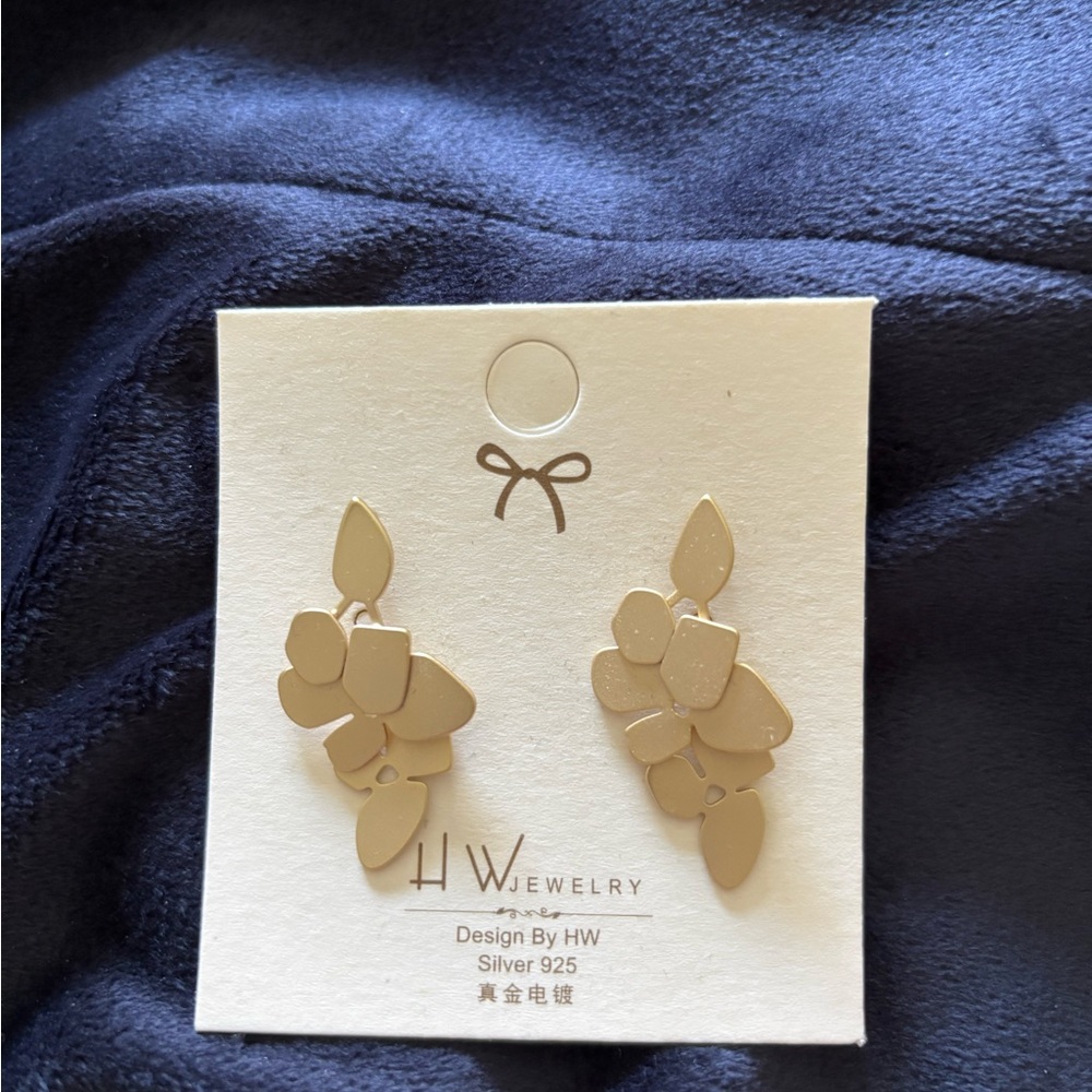 Gold Tone Earrings-NWOT